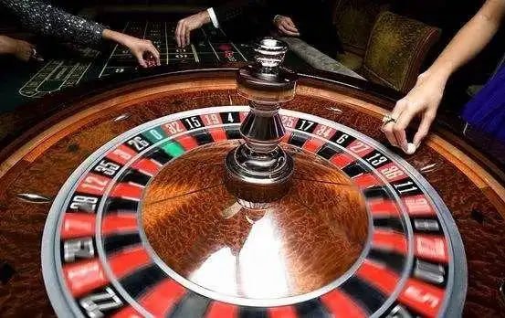 Người chơi tham gia bàn live casino bao sting trên điện thoại di động tại Việt Nam